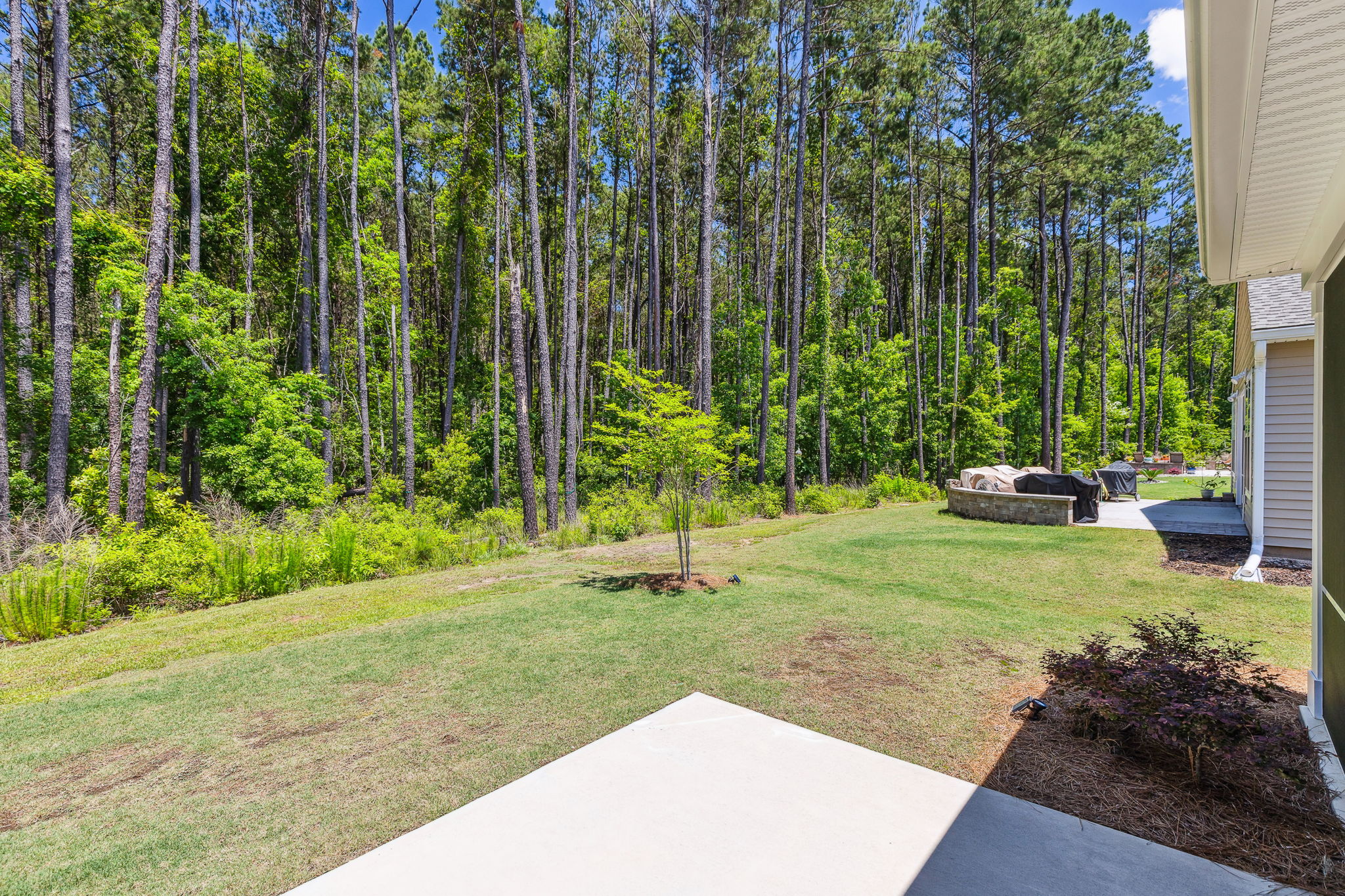 Beautiful Bluffton home with in-law suite in Four Seasons at Carolina Oaks, freshly priced at $634,900